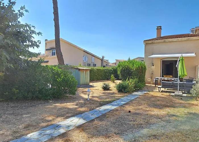 Casa de Férias Mini Jardin 50 M Borgo (Corsica)