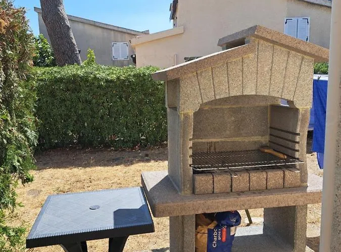 Mini Jardin 50 M * Borgo (Corsica)